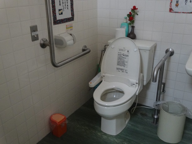 神郷公民館トイレ