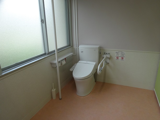 角野公民館トイレ-1