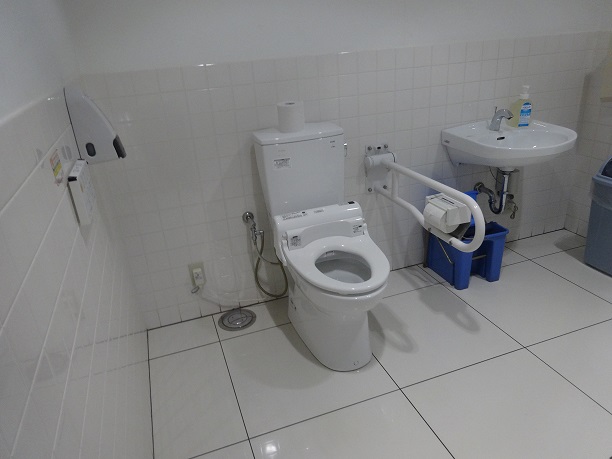 バリュー新居浜トイレ