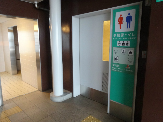 黒島港トイレ
