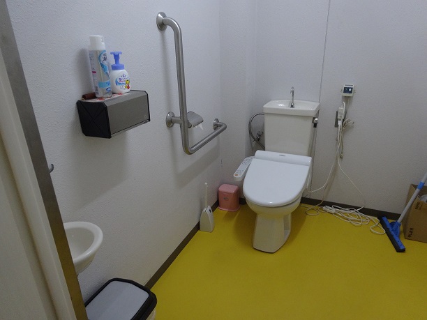 別子山支所トイレ